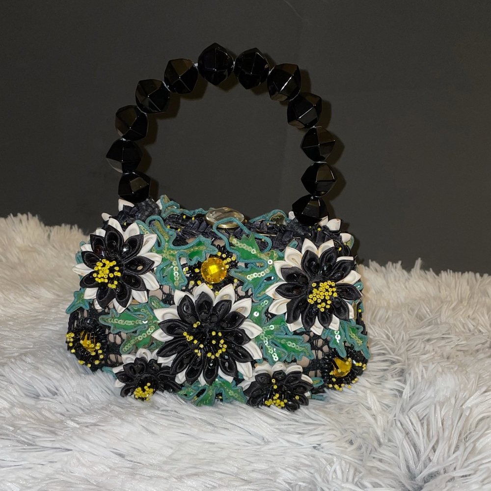 Mary Frances Beaded Clutch